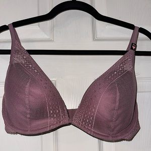 Victoria’s Secret Incredible Lightly-Lined Lace Plunge Bra